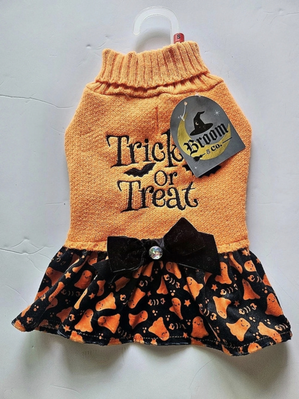 Bowsers Trick or Treat Pet Dress XS NWT in Orange & Black